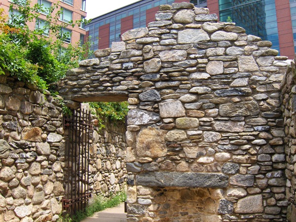 Irish Hunger Memorial (entryway), NYC